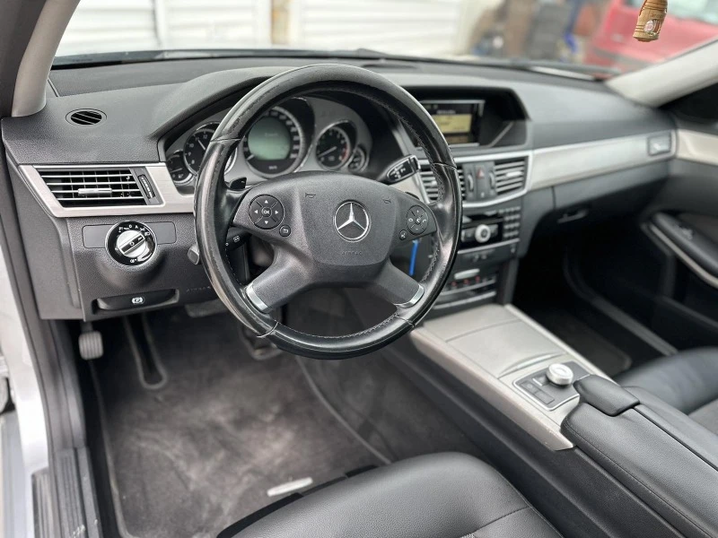 Mercedes-Benz E 350 AVANTGARDE FUUL, снимка 7 - Автомобили и джипове - 47356594