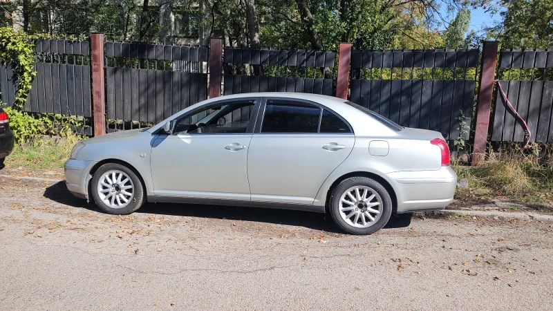 Toyota Avensis, снимка 1 - Автомобили и джипове - 47351109