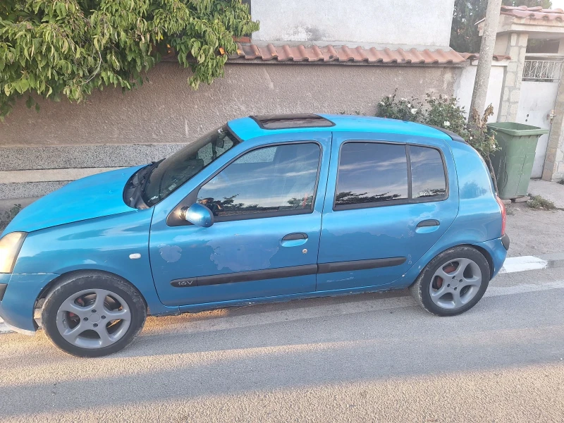 Renault Clio, снимка 2 - Автомобили и джипове - 47391727