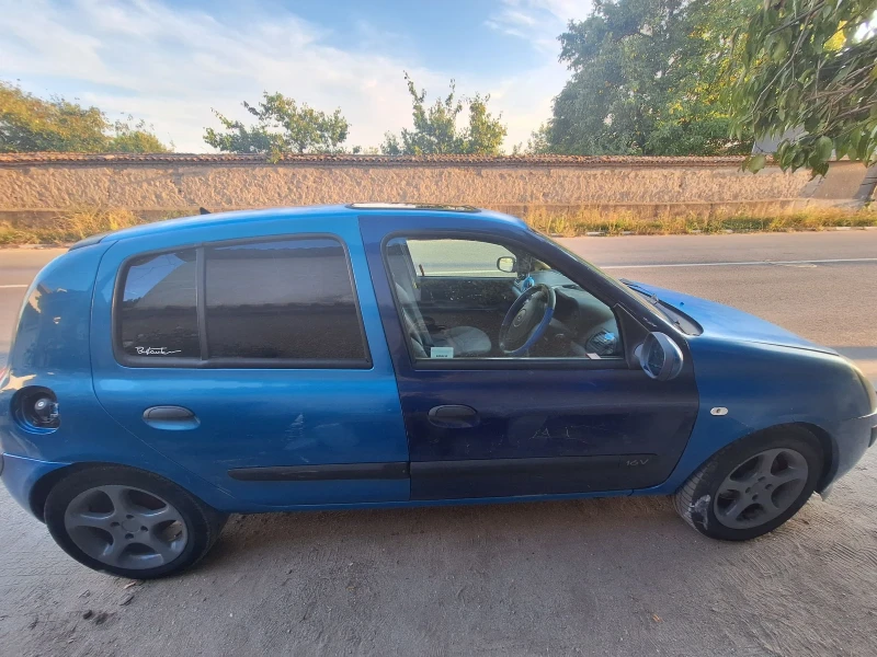 Renault Clio, снимка 1 - Автомобили и джипове - 47391727