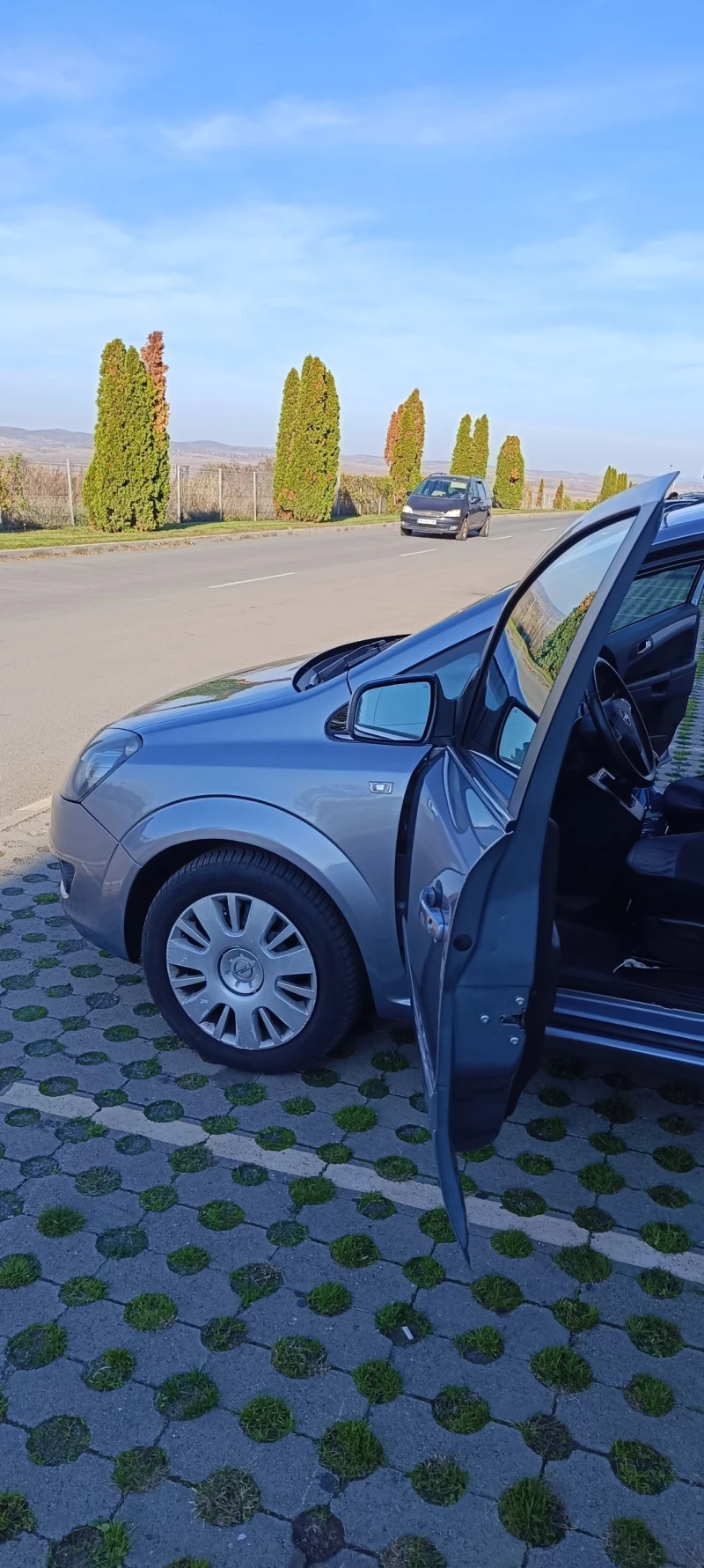 Opel Zafira бензин и метан, снимка 13 - Автомобили и джипове - 48090980