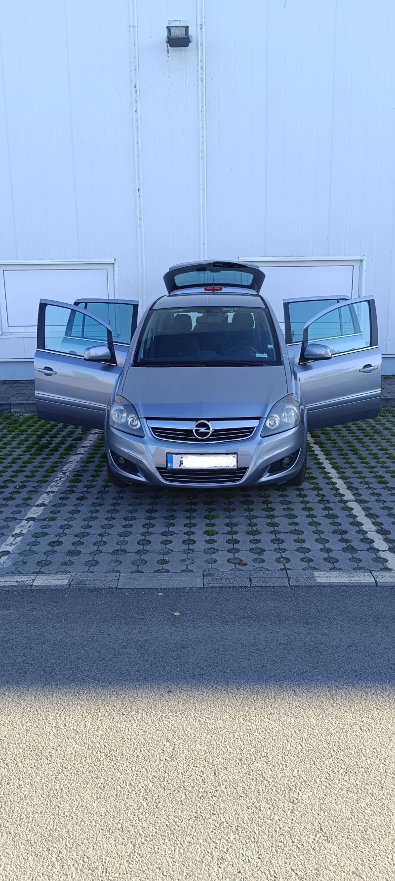 Opel Zafira бензин и метан, снимка 14 - Автомобили и джипове - 48090980