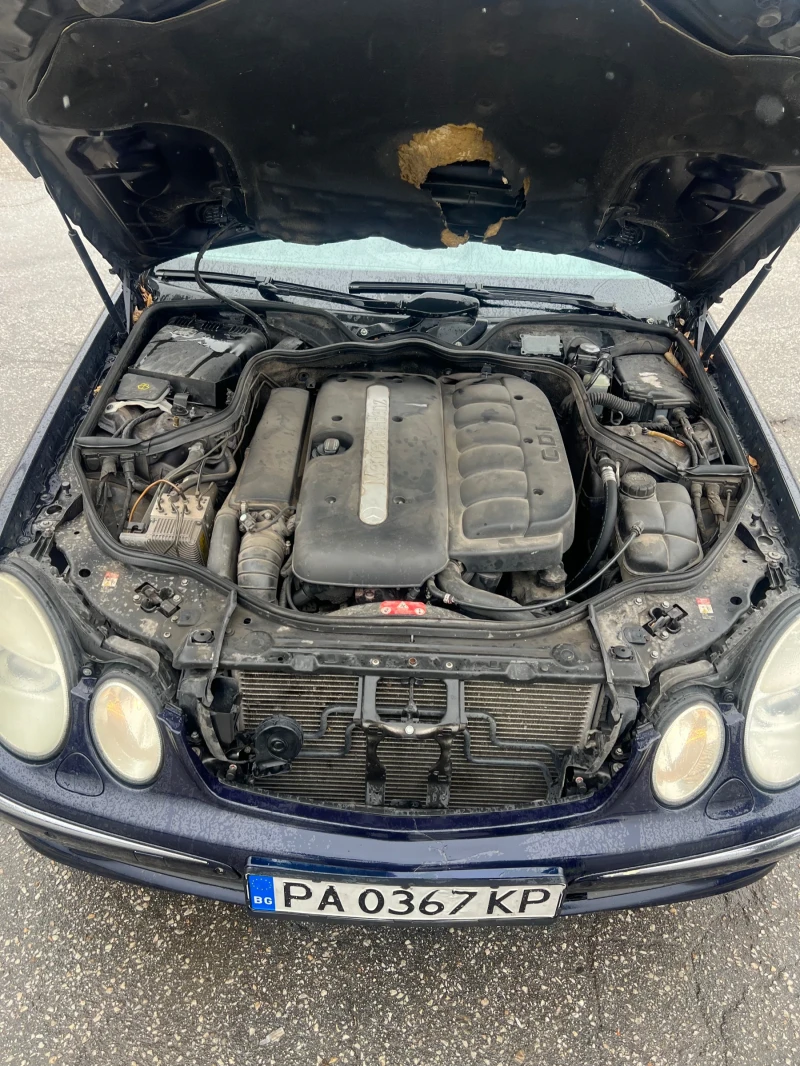 Mercedes-Benz E 320, снимка 16 - Автомобили и джипове - 49333231