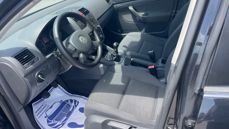 VW Golf 1.9tdi, снимка 10 - Автомобили и джипове - 50596529