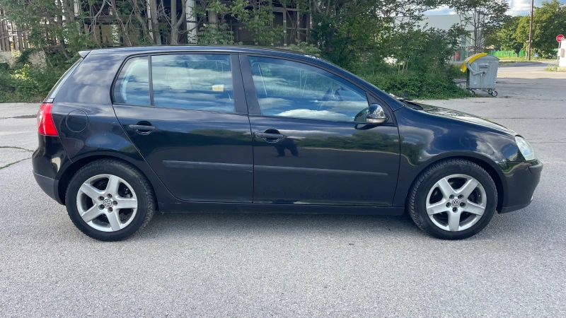 VW Golf 1.9tdi, снимка 5 - Автомобили и джипове - 50596529