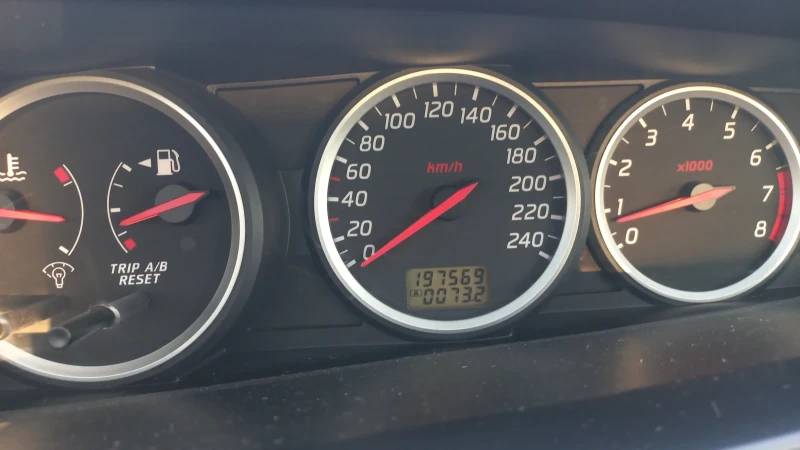 Nissan Primera P12, снимка 5 - Автомобили и джипове - 51545575