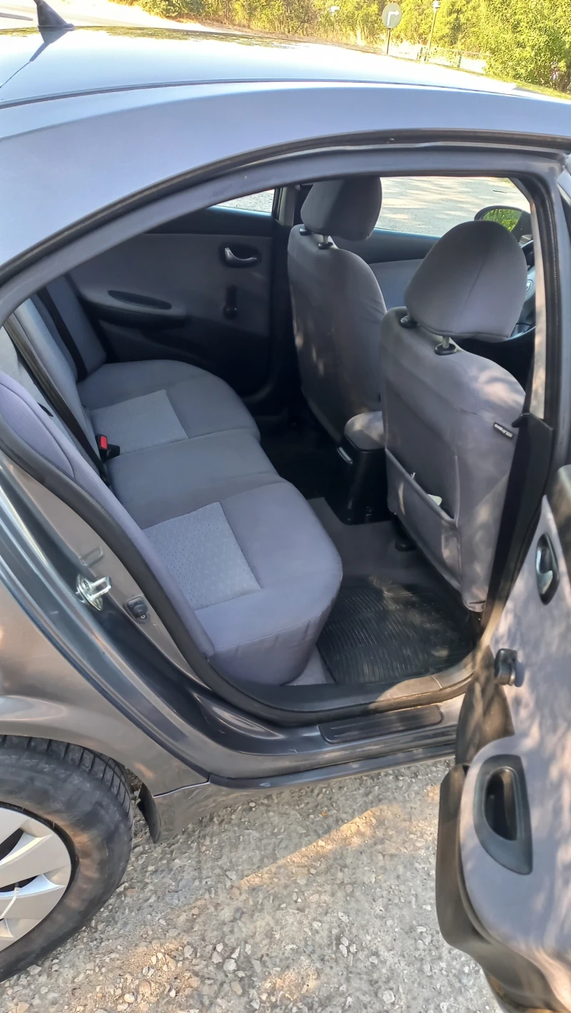 Nissan Primera P12, снимка 8 - Автомобили и джипове - 51545575