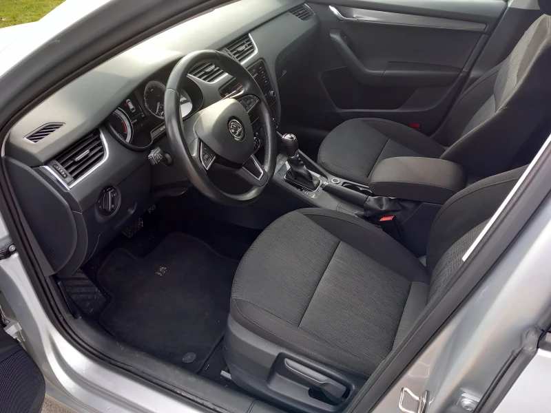 Skoda Octavia 2.0 TDI/7DSG, снимка 6 - Автомобили и джипове - 52403580