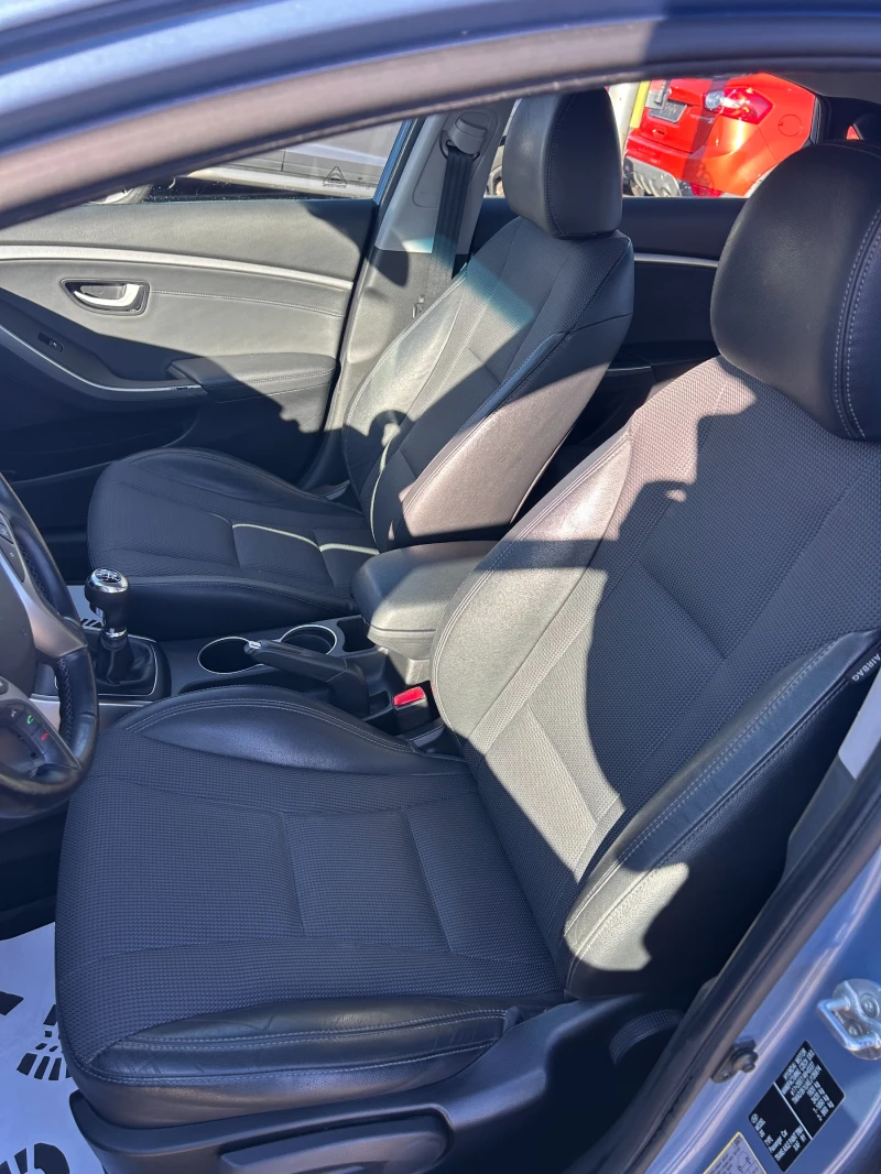 Hyundai I30 1.6CRDI KOJA EURO 5, снимка 12 - Автомобили и джипове - 52415957