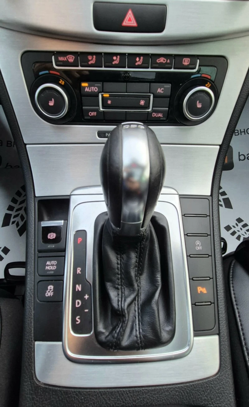 VW Passat B7, снимка 12 - Автомобили и джипове - 52635032