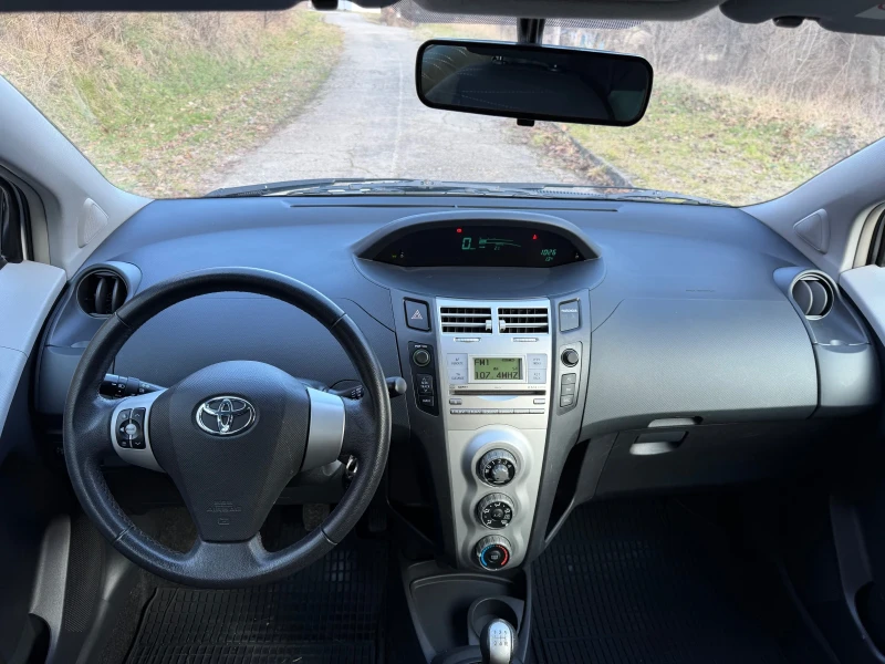 Toyota Yaris 1.4 D4D, снимка 9 - Автомобили и джипове - 53027905