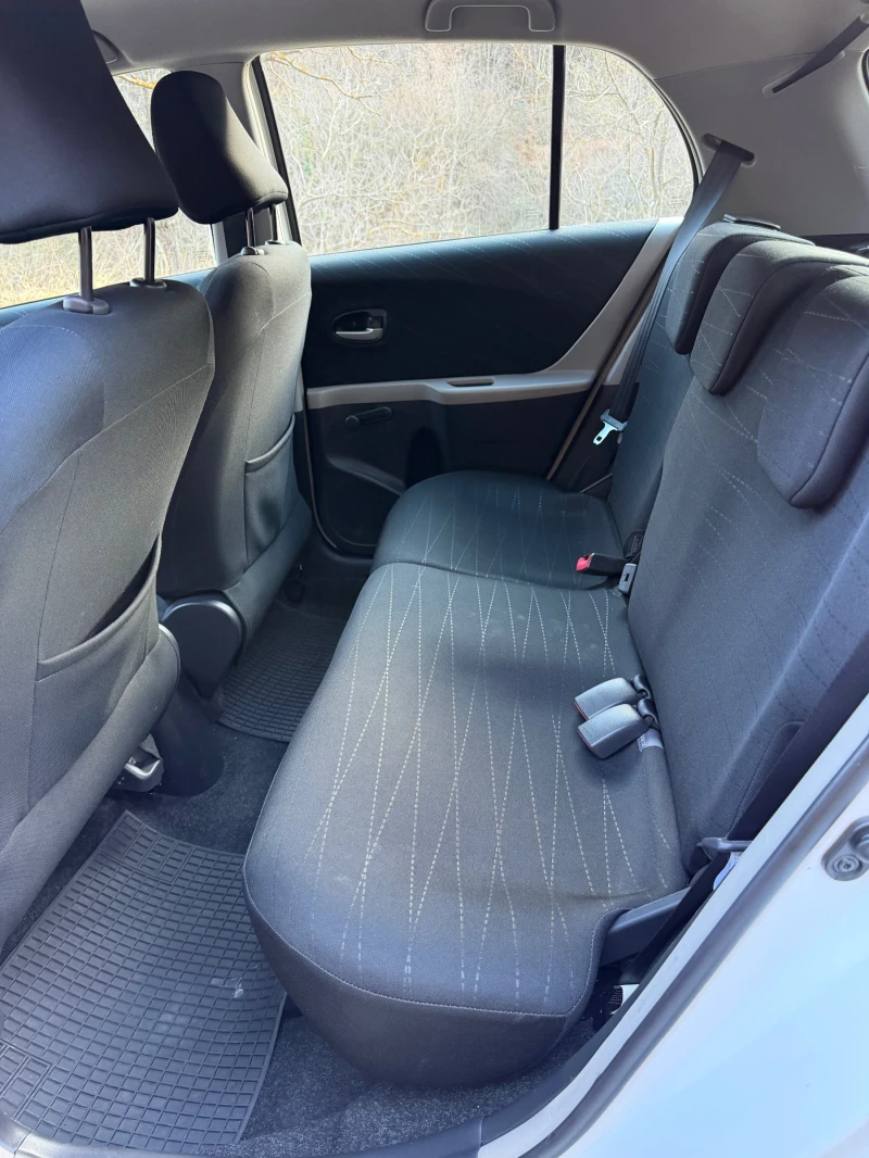 Toyota Yaris 1.4 D4D, снимка 11 - Автомобили и джипове - 53027905