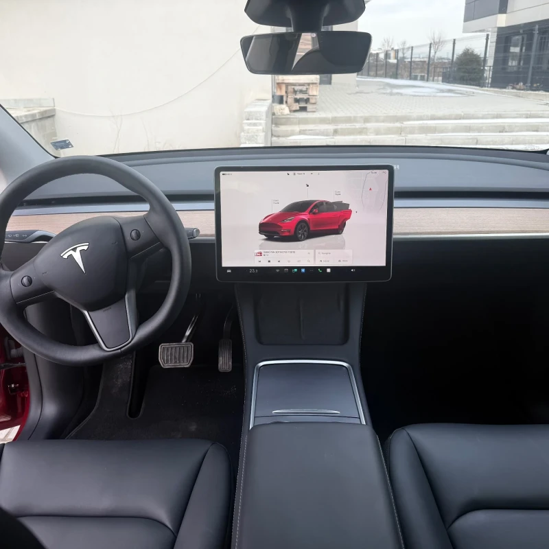 Tesla Model Y 2025 Long Range 12000 км Ultra red, снимка 8 - Автомобили и джипове - 53087555