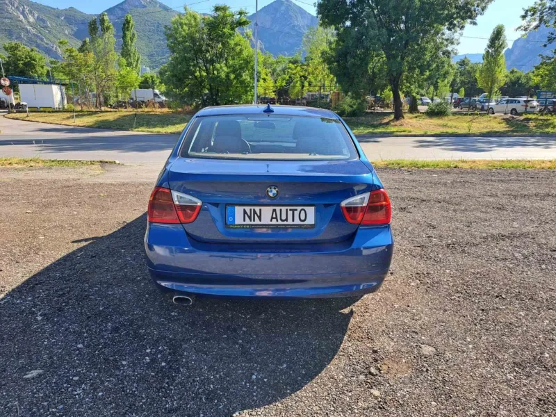 BMW 320 D ITALIA, снимка 8 - Автомобили и джипове - 53125903
