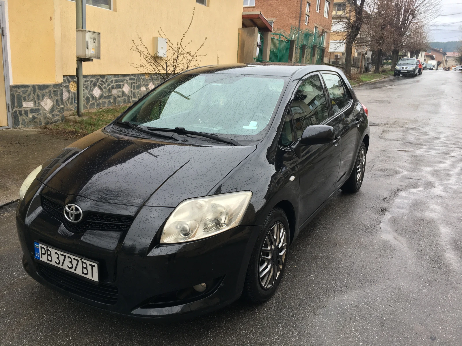 Toyota Auris 1.4L 16V FWD - изображение 7