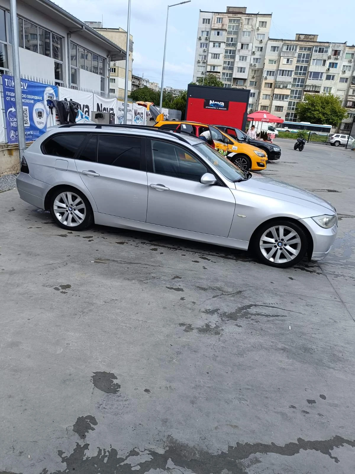 BMW 320 320d - изображение 6