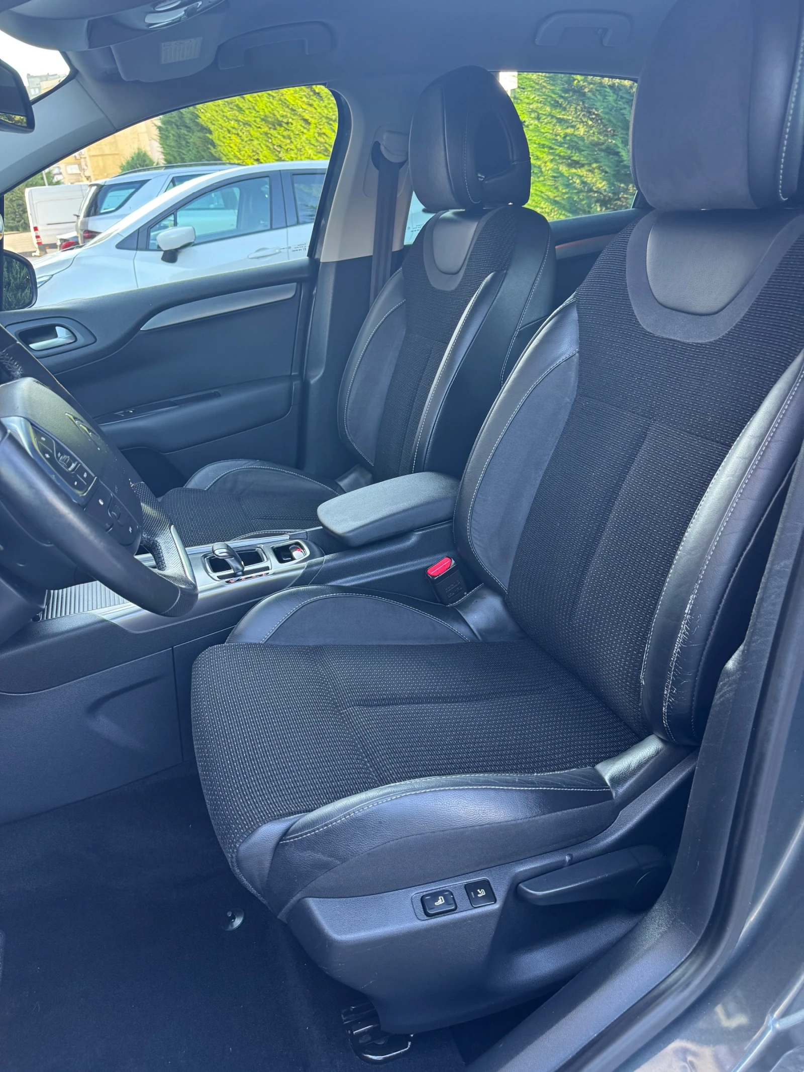 Citroen C4 EXCLUSIVE - изображение 8