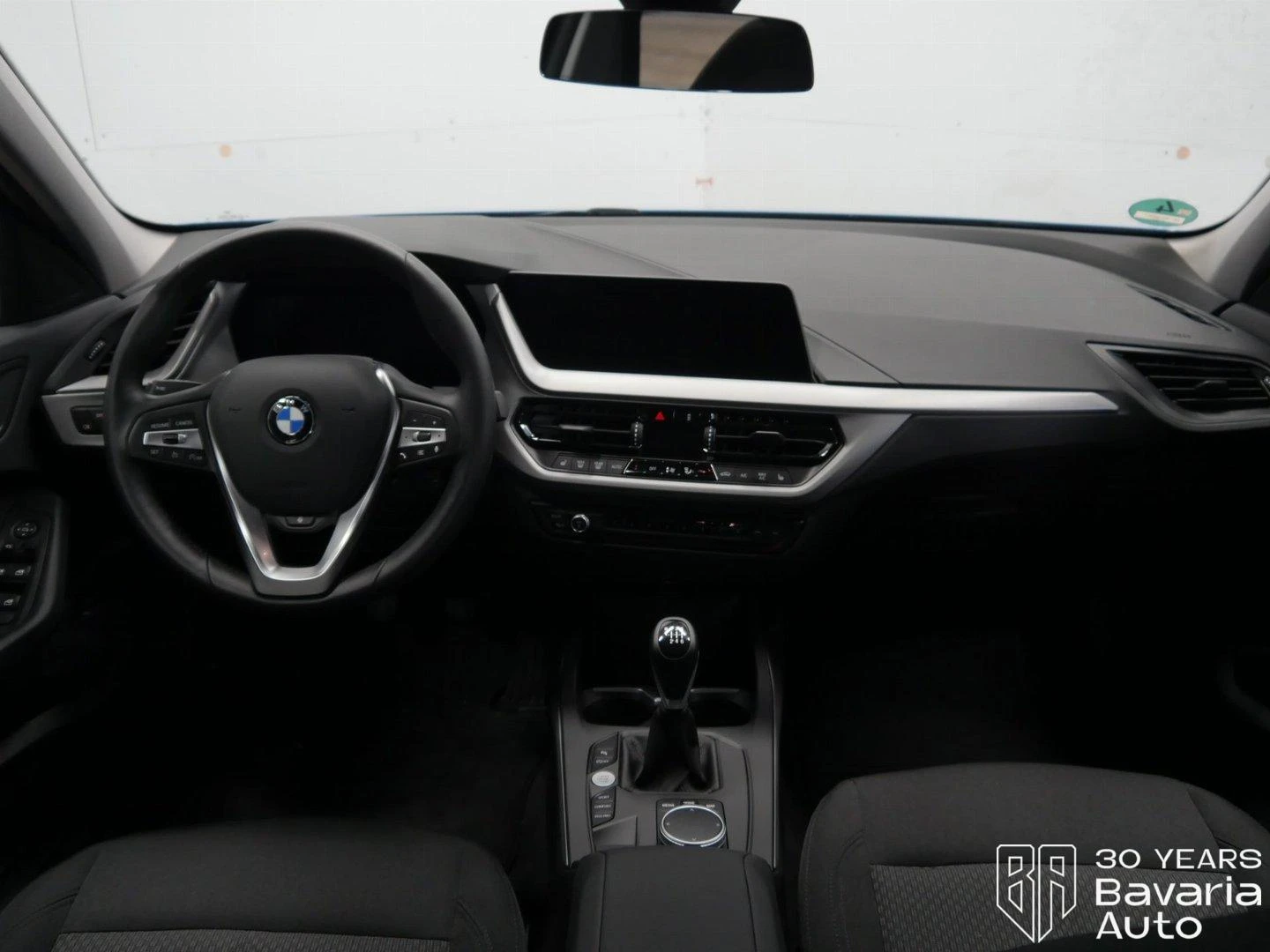 BMW 118 i Advantage - изображение 6