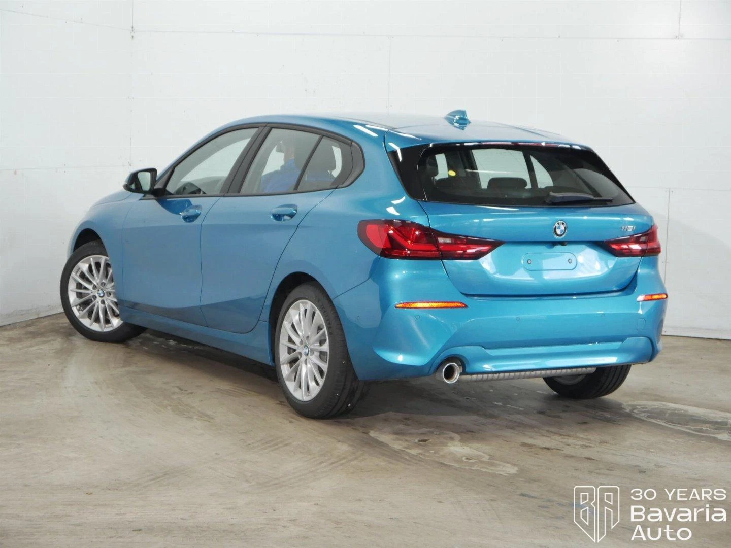 BMW 118 i Advantage - изображение 2