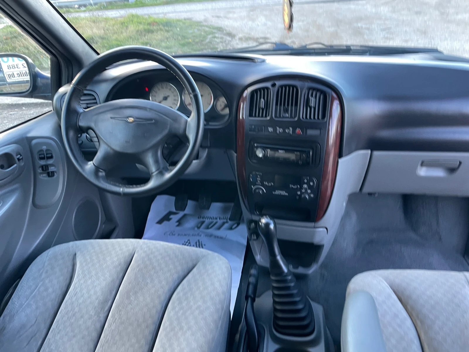 Chrysler Voyager 2.5TDI-140-FEIS-ITALIA - изображение 8