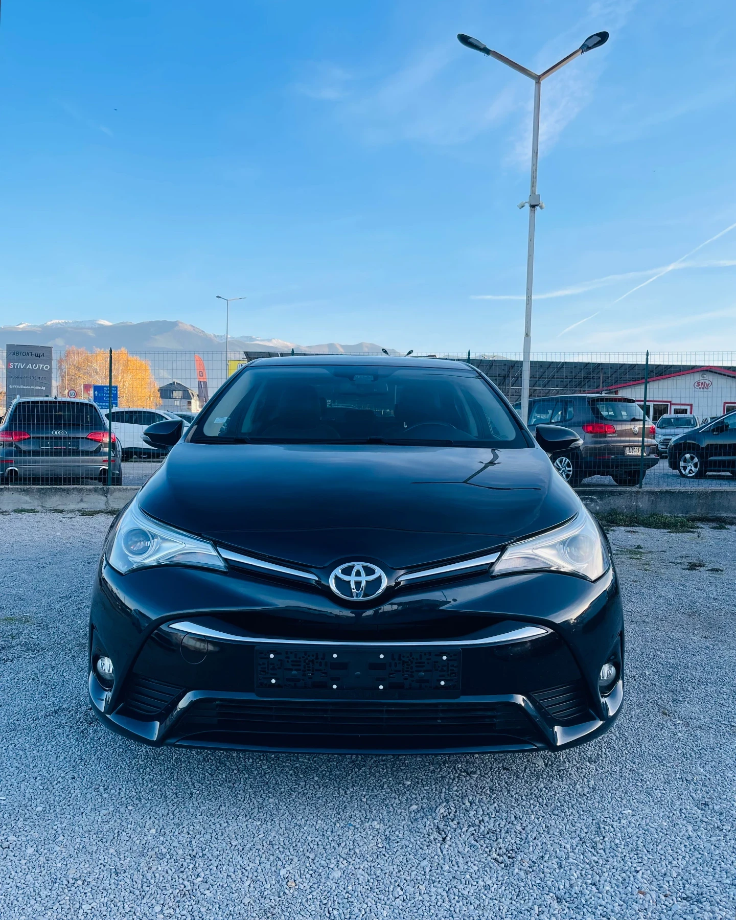 Toyota Avensis 2.0 D-4D Executive* Кожа* Камера* Сервизна книжка - изображение 2