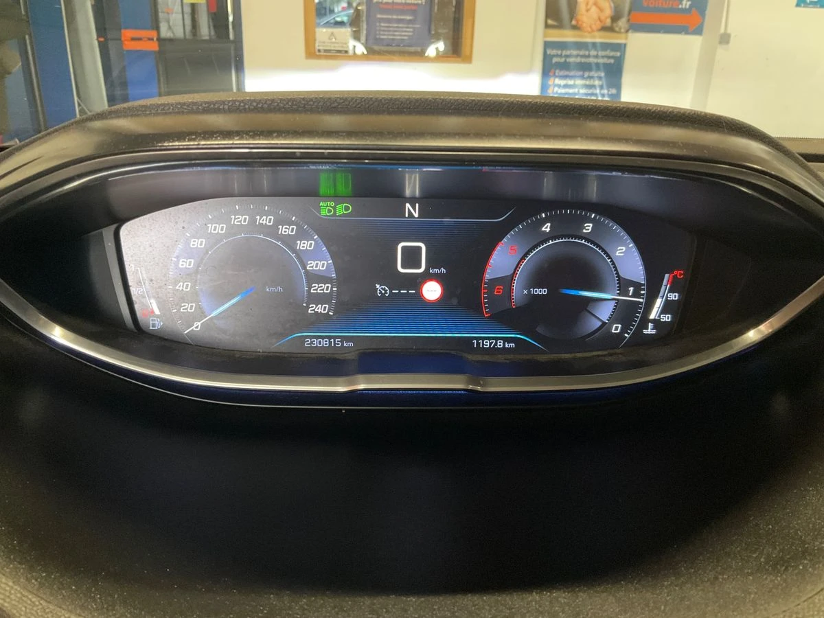 Peugeot 3008 2.0 Blue-HDi GT-Line, снимка 10 - Автомобили и джипове - 53725781