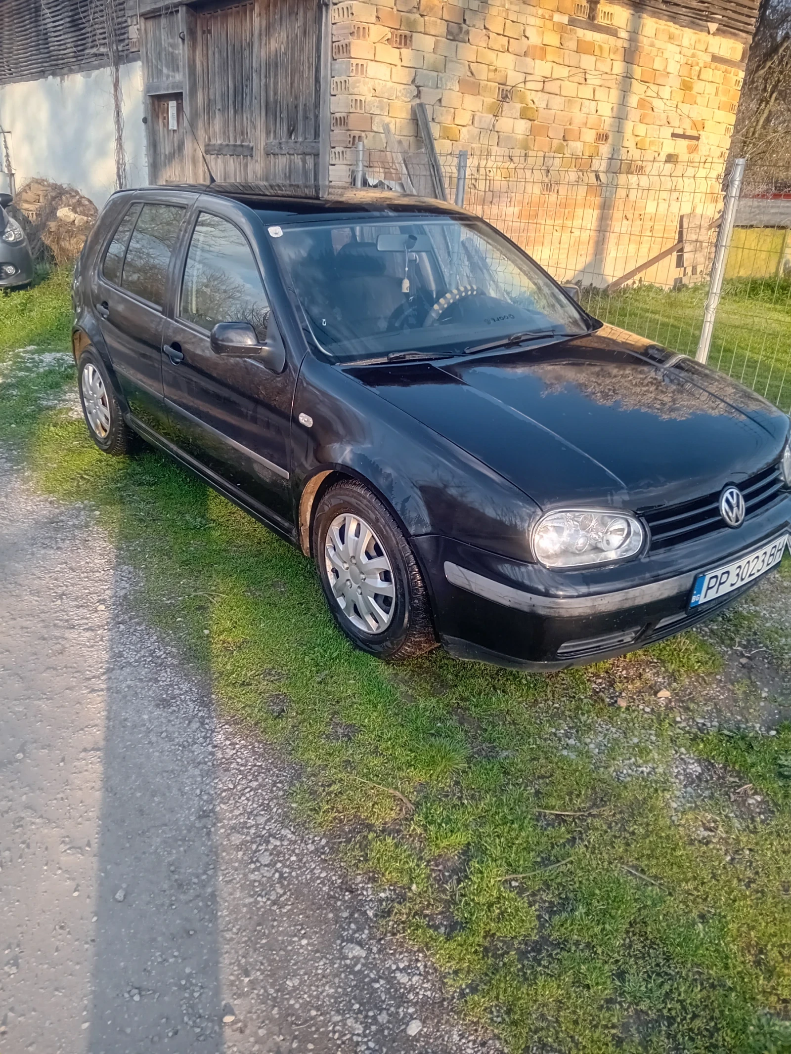 VW Golf 4, снимка 3 - Автомобили и джипове - 54101070