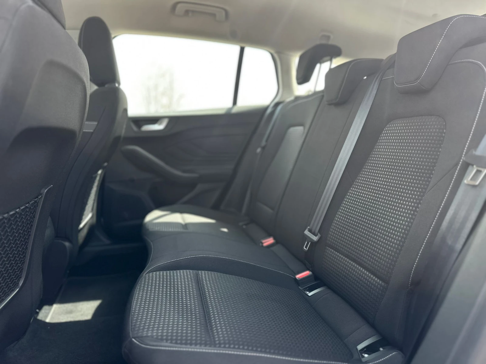 Ford Focus / 1.5 ECOBLUE / 120HP / EURO 6 / | Mobile.bg � ����������� 10