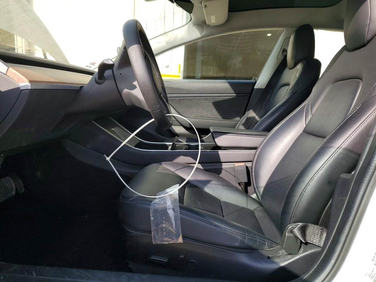 Tesla Model 3, снимка 7 - Автомобили и джипове - 54273360