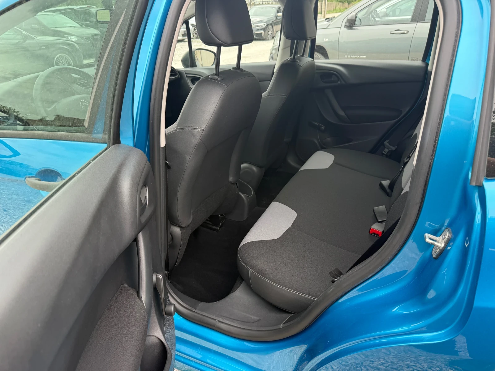 Citroen C3 1.2i 90x.km euro6, снимка 17 - Автомобили и джипове - 54545088