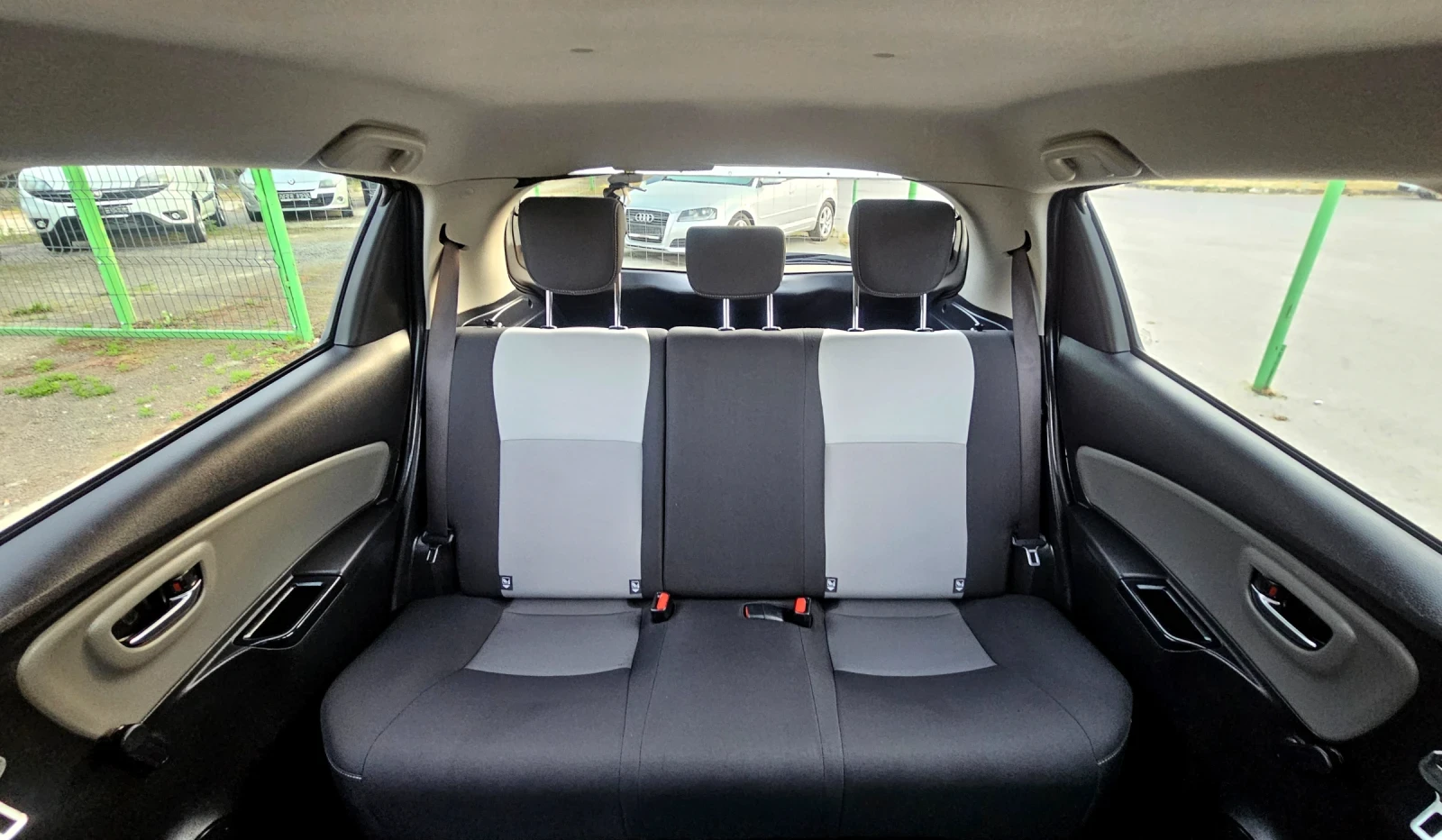 Toyota Yaris 1.0VVT-i/FACELIFT/NAVi/Safety Sense пакет/КАМЕРА, снимка 10 - Автомобили и джипове - 54745413