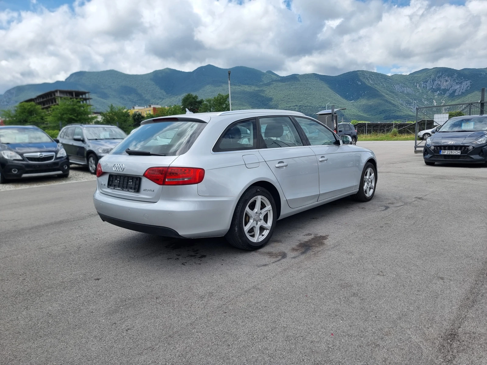 Audi A4 2.0TDI, снимка 7 - Автомобили и джипове - 54779115