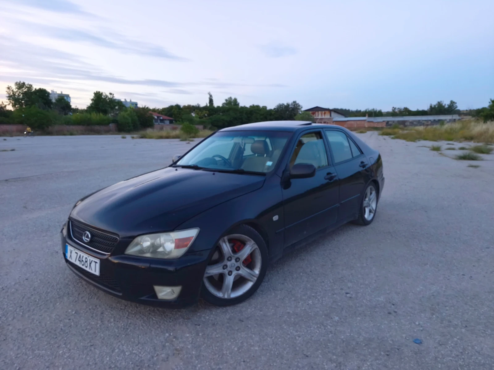 Lexus IS 200