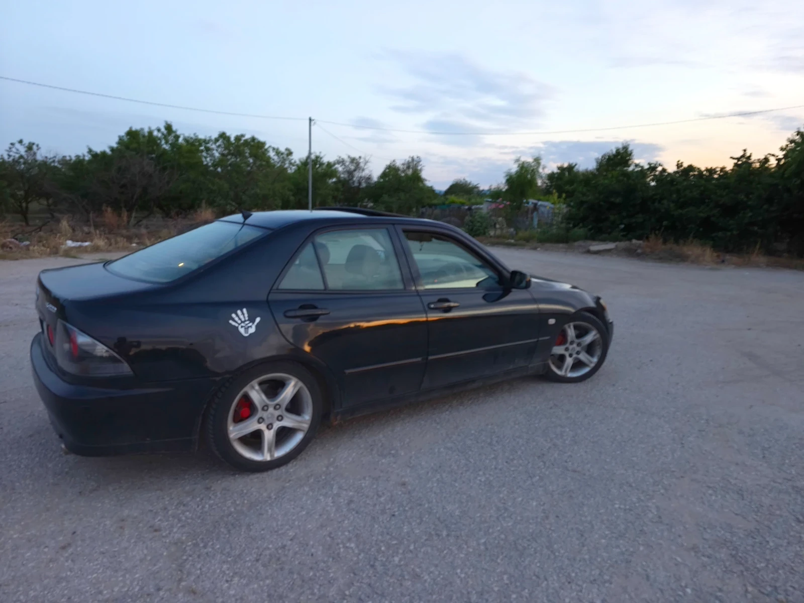 Lexus IS 200, снимка 2 - Автомобили и джипове - 55235900