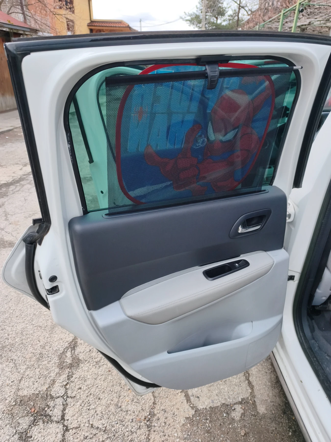 Peugeot 3008 1.6 hdi, снимка 10 - Автомобили и джипове - 55650413