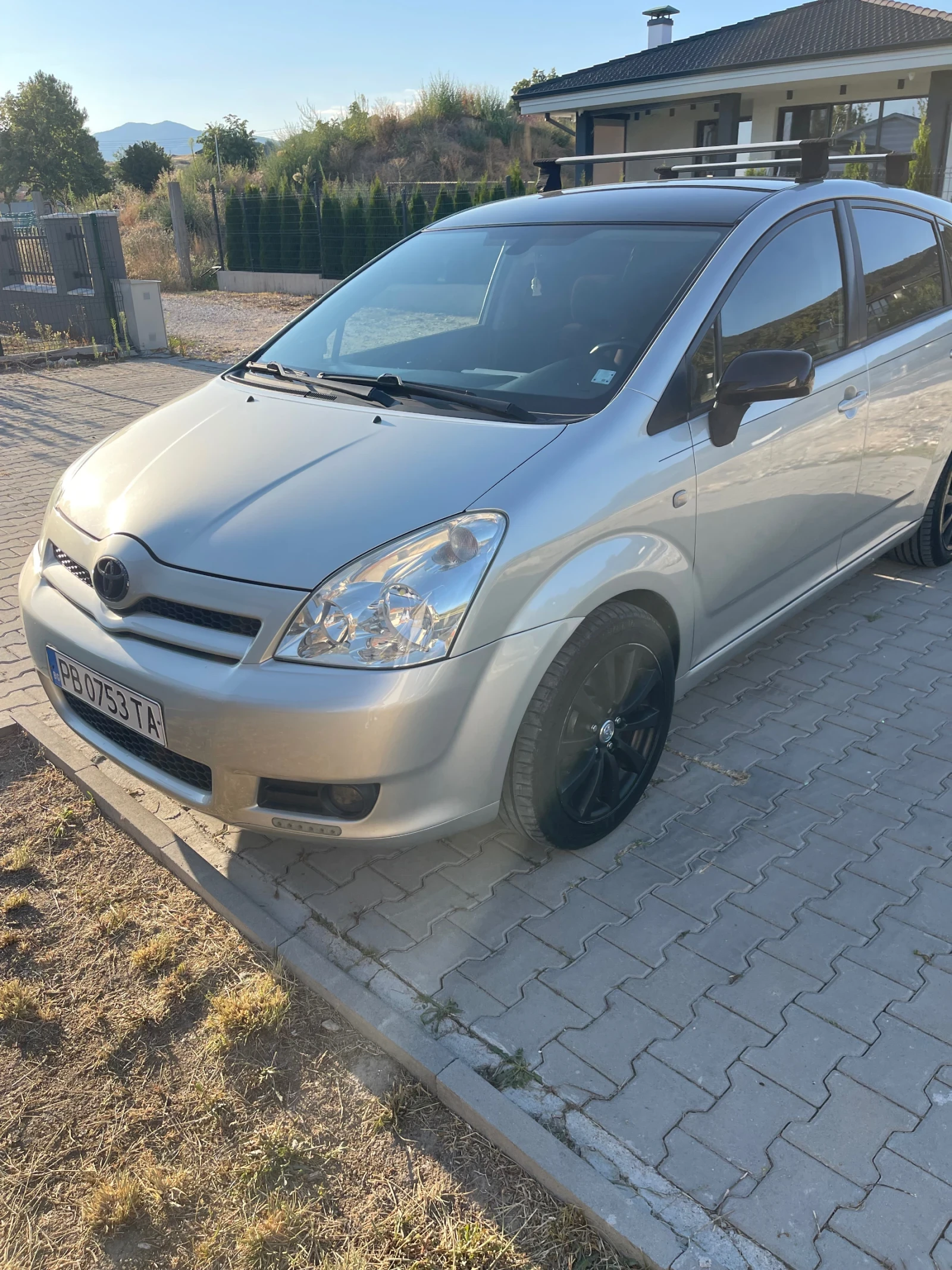 Toyota Corolla verso, снимка 7 - Автомобили и джипове - 55683074