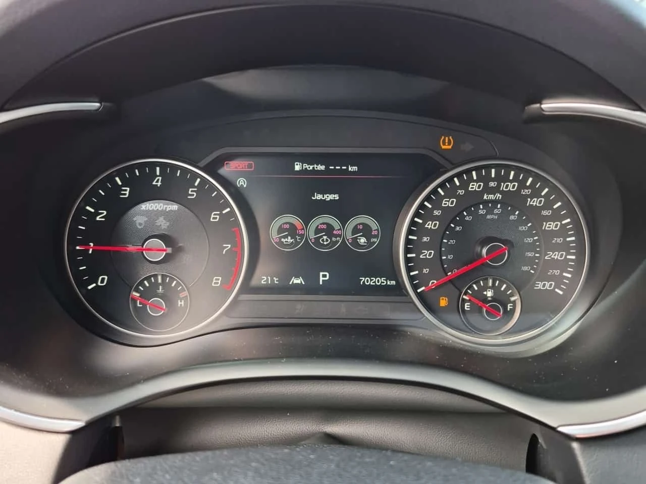 Kia Stinger 3.3 V6 * TRIBUTE EDITION * AWD * CARFAX * , снимка 9 - Автомобили и джипове - 56182652