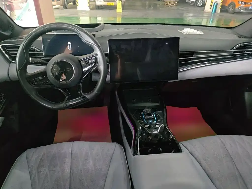 BYD Seal 700km Long Range RWD Edition, снимка 9 - Автомобили и джипове - 56640668
