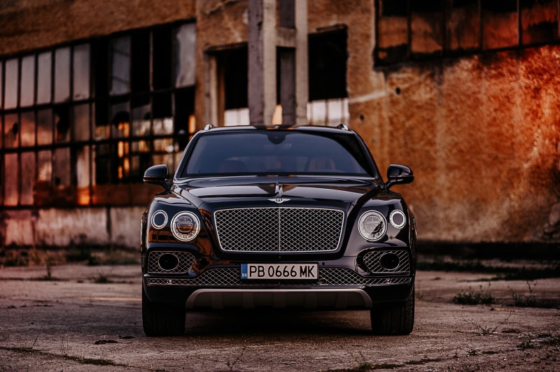 Bentley Bentayga W 12, снимка 9 - Автомобили и джипове - 48085802