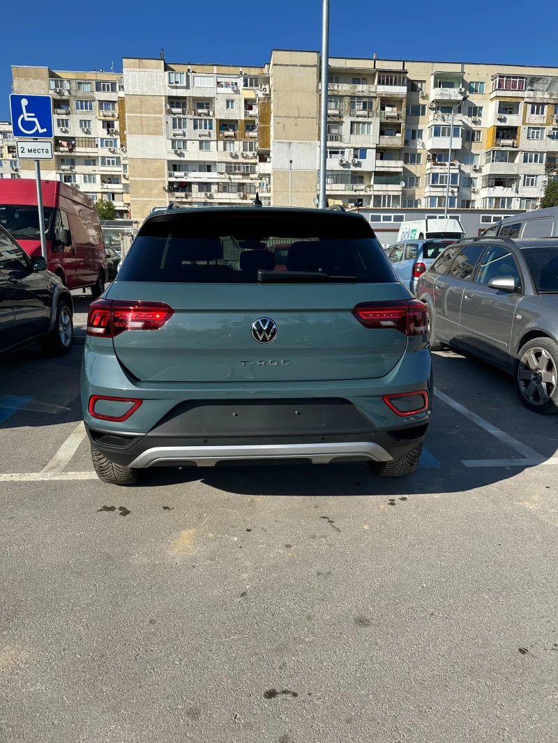 VW T-Roc, снимка 7 - Автомобили и джипове - 47404654