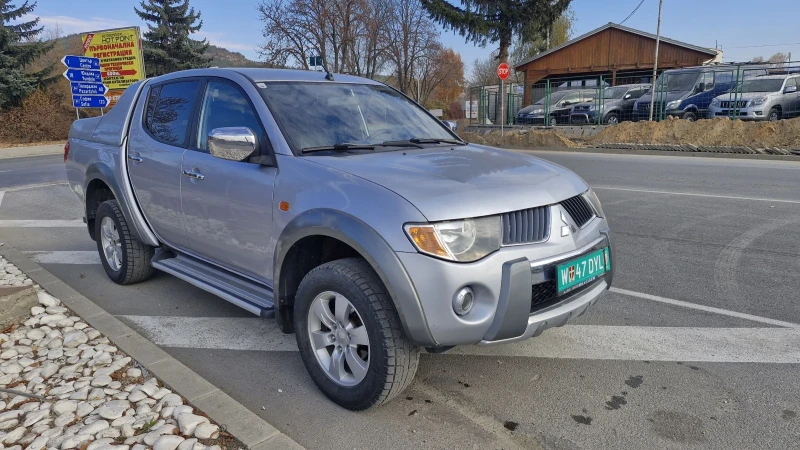 Mitsubishi L200 2, 5 DI-D 4X4, снимка 2 - Автомобили и джипове - 47926017