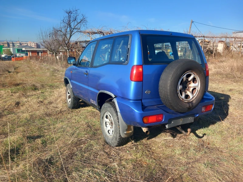 Nissan Terrano 4x4 бензин , снимка 2 - Автомобили и джипове - 48742206