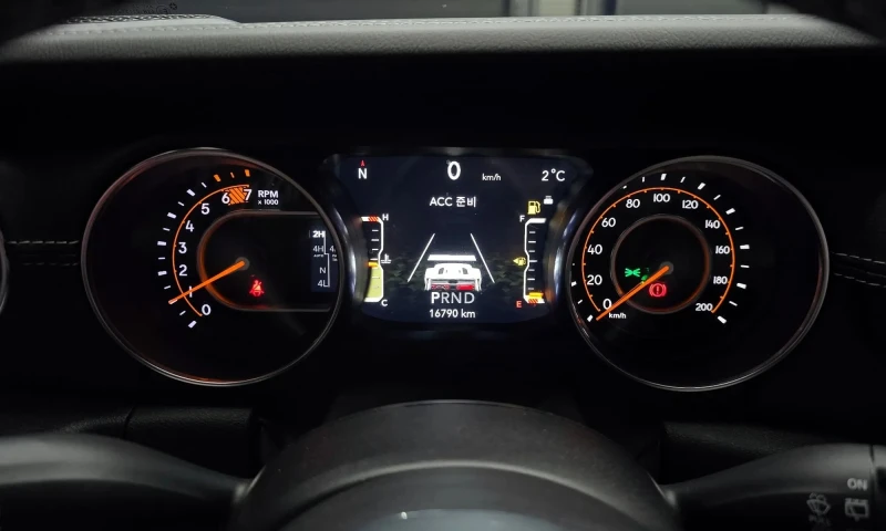 Jeep Wrangler 2.0 Overland Power, снимка 8 - Автомобили и джипове - 52146754