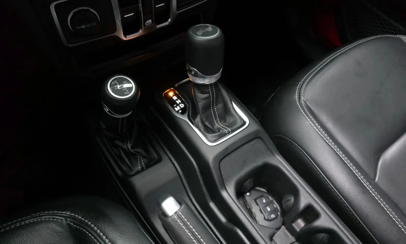 Jeep Wrangler 2.0 Overland Power, снимка 9 - Автомобили и джипове - 52146754