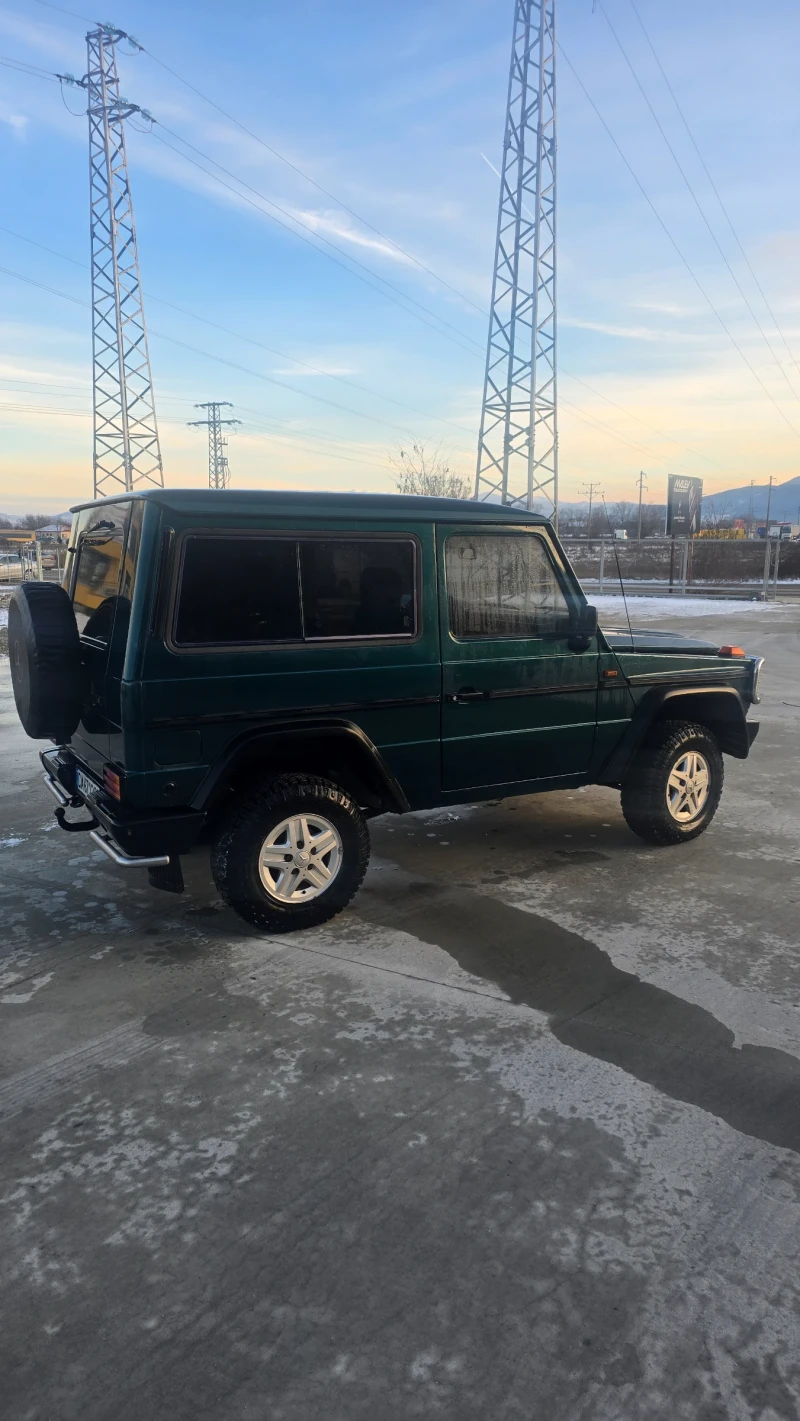 Mercedes-Benz G 300, снимка 4 - Автомобили и джипове - 53102161