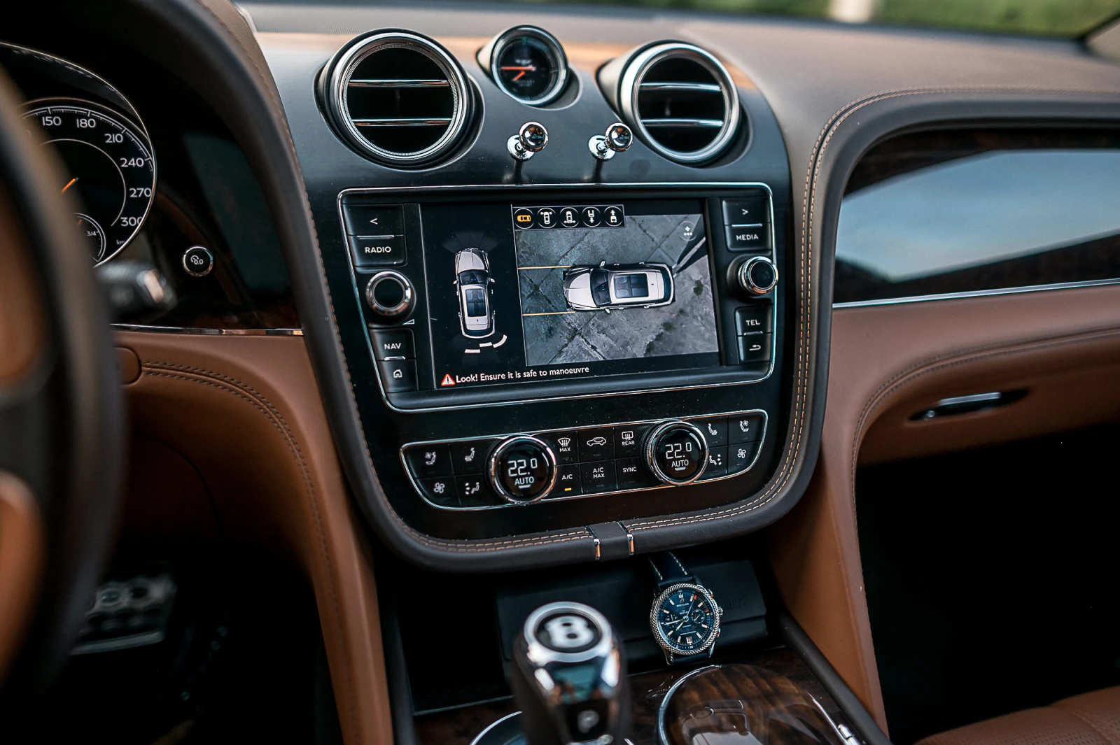 Bentley Bentayga W 12 | Mobile.bg   14