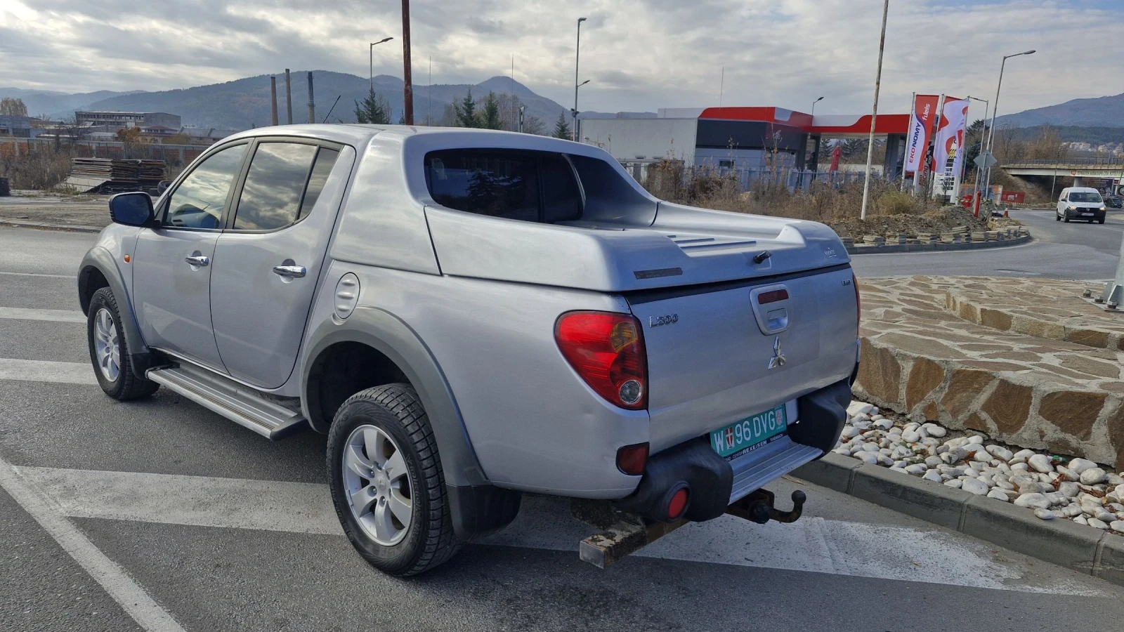 Mitsubishi L200 2, 5 DI-D 4X4 - изображение 5