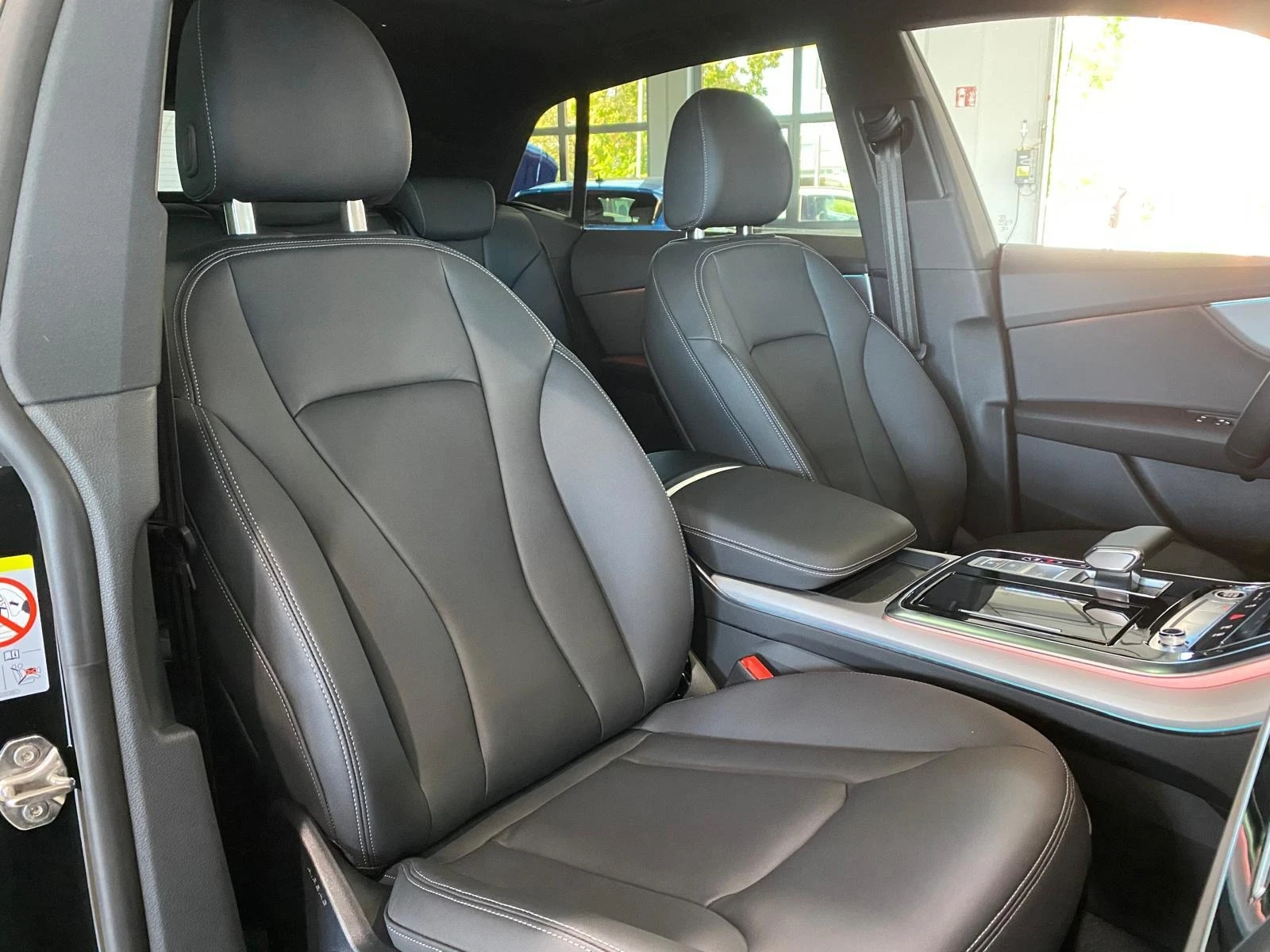 Audi Q8 45 TDI/S-LINE/QUATTRO/PANO/CAMERA/LED/BLACK OPTIC | Mobile.bg   15