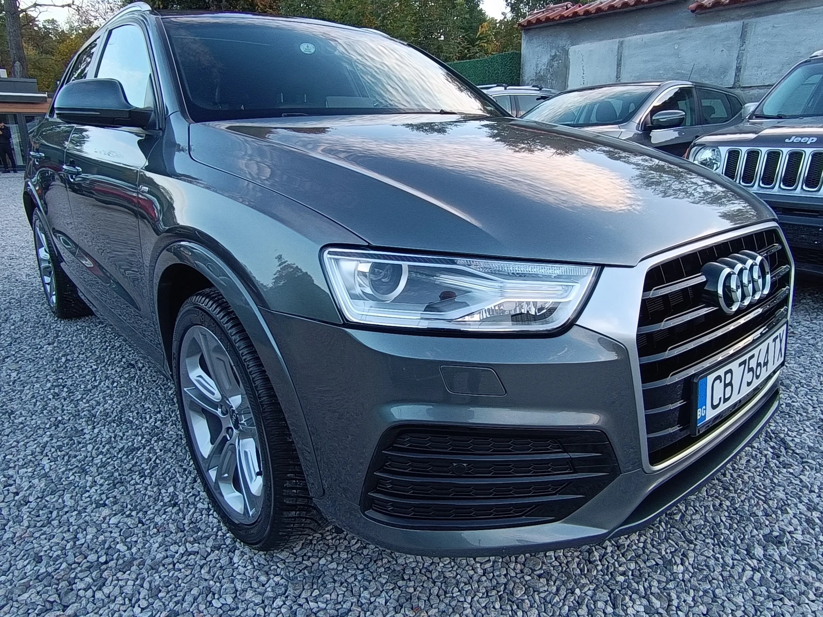 Audi Q3 ГАЗ-БЕНЗИН !!! ОБСЛУЖЕН !!! Всичко платено !!! - изображение 3