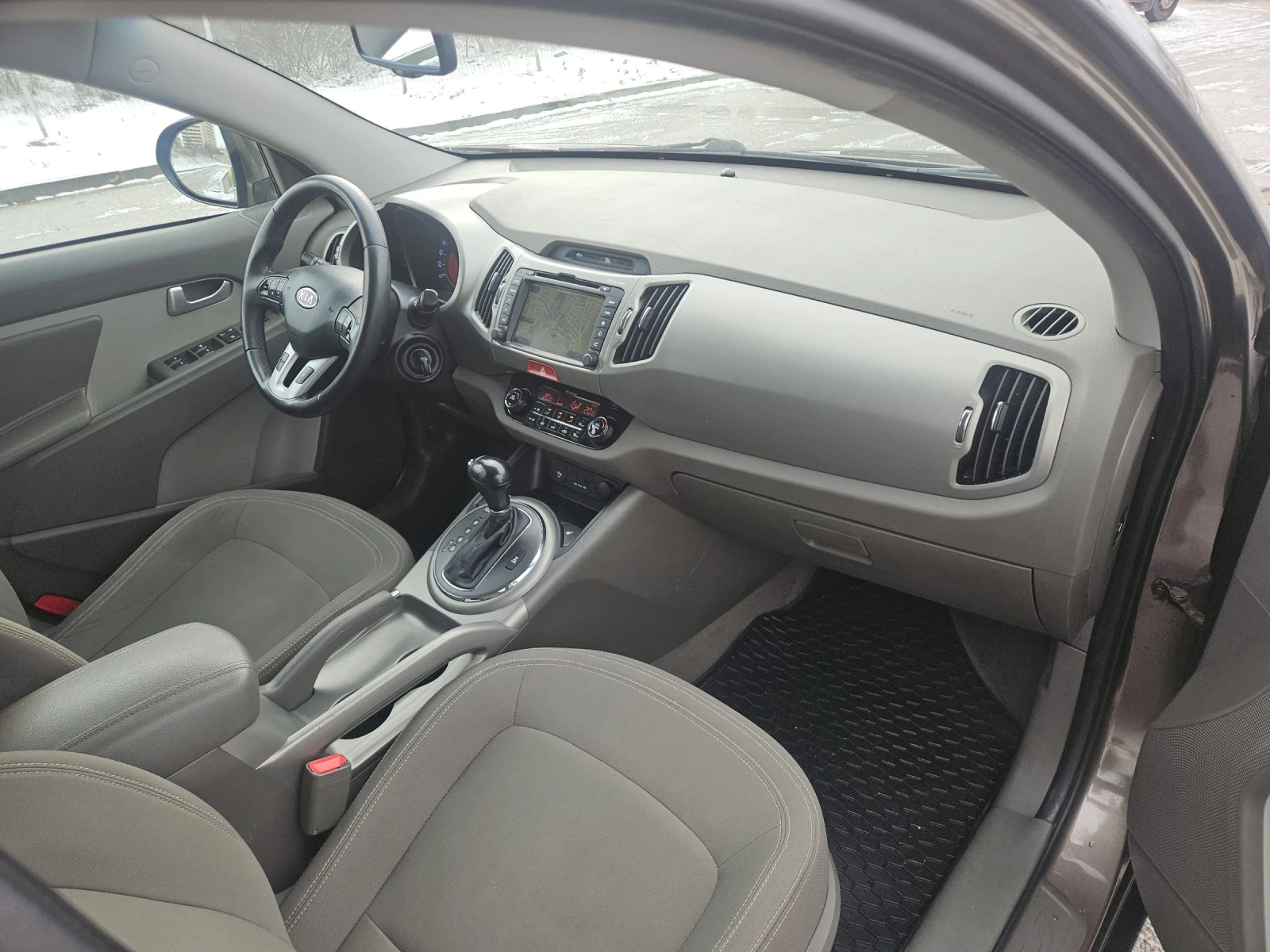 Kia Sportage 2.0crdi--4x4--automat | Mobile.bg � ����������� 13